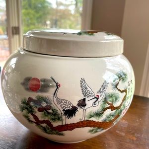 Vintage New Ivory China Ginger Jar